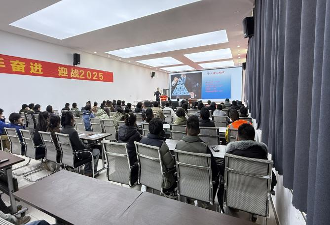 色尼区精瑞城投建设有限公司2025年目标责任签署仪式(图2)
